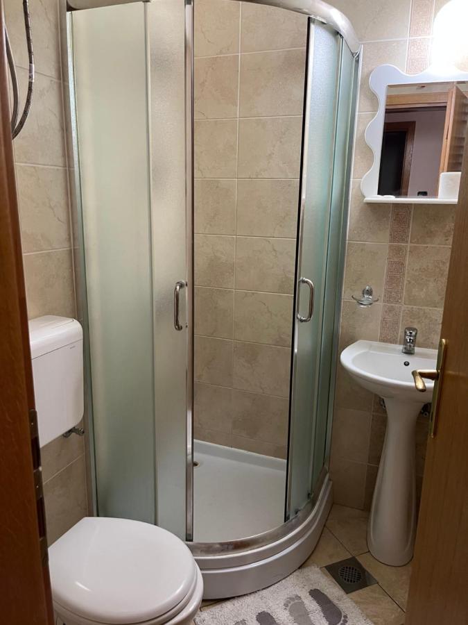 Apartmani Goran I Jelena Zec Budva Exteriör bild
