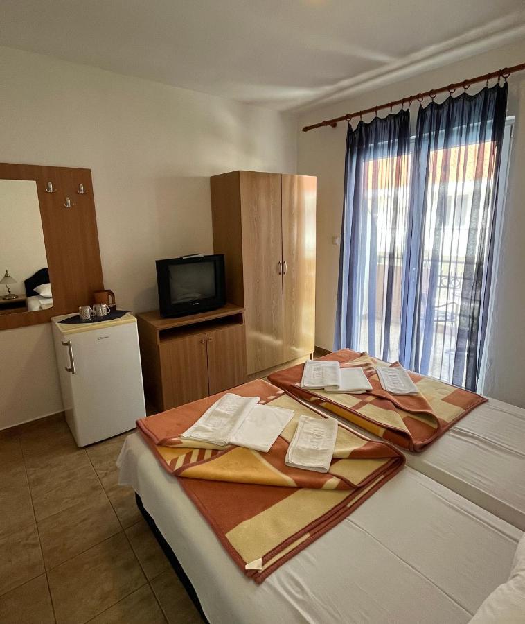 Apartmani Goran I Jelena Zec Budva Exteriör bild